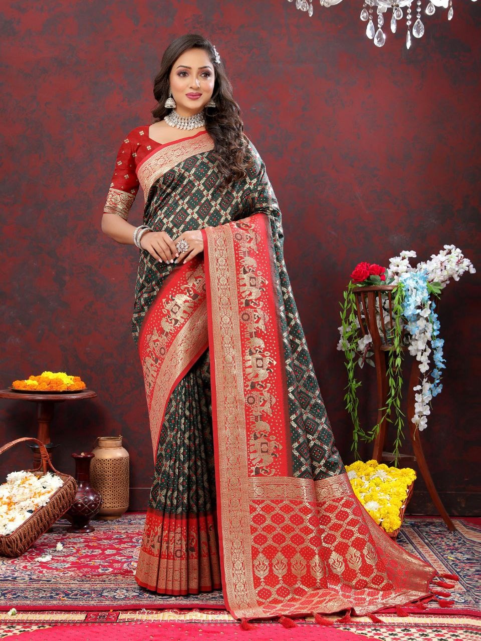 Gleska Saree Bandhani Patola Rich pallu With Contrast border