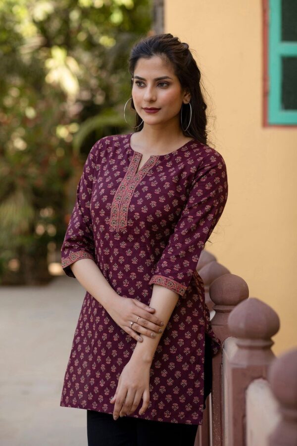 Gleska Kurti Cotton Printed Tops for Regular and Office Wear