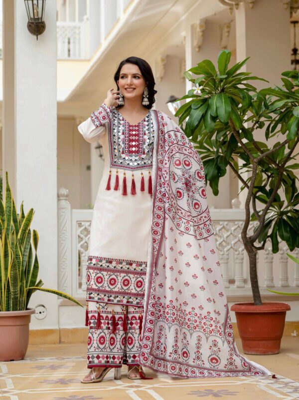 Gleska Kurti Wear Trending Top With Printed Work & Mirror Work Plazzo & Dupatta Set